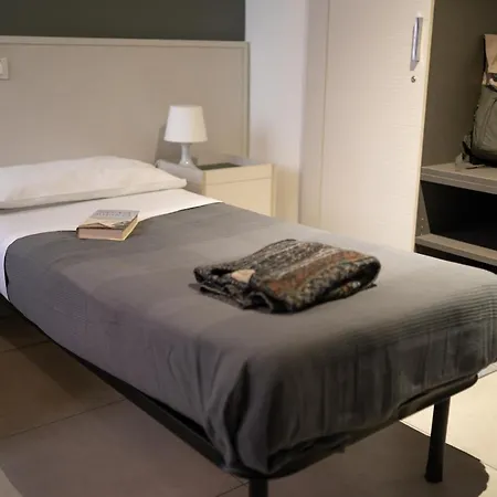 Vandrarhem Luogo Comune Brescia