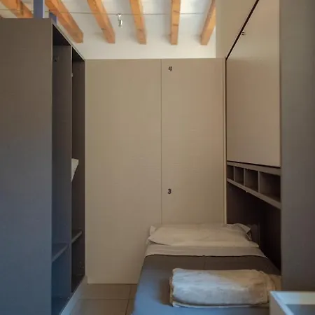 Hostel Luogo Comune *