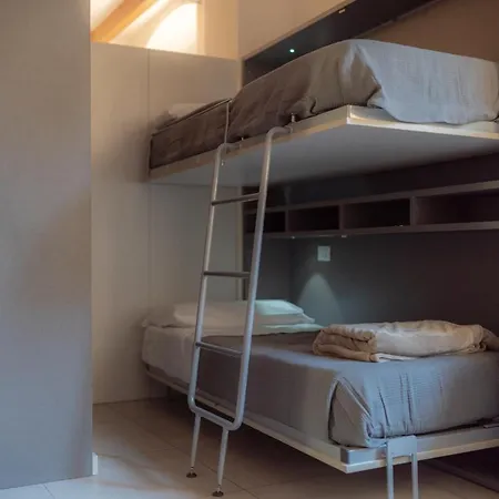 ホステル Luogo Comune