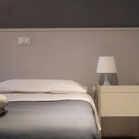 Luogo Comune ホステル ブレシア